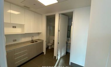 Oficina en Arriendo en Av. La Dehesa - Los Adobes