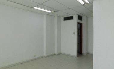 local en arriendo en santa lucia. Cod A86080
