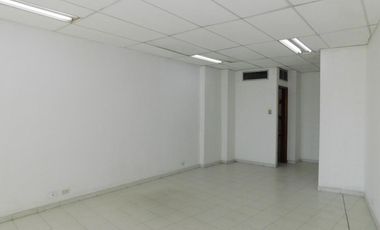 local en arriendo en santa lucia. Cod A86080