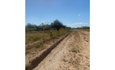 VENDO AMPLIO TERRENO EN ANTON