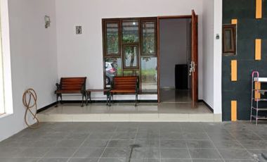 Disewakan Rumah Cantik Siap Huni