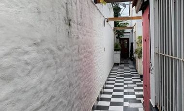 Departamento Tipo Casa en venta en Bernal Oeste