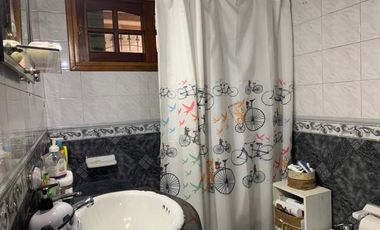 Departamento Tipo Casa en venta en Bernal Oeste