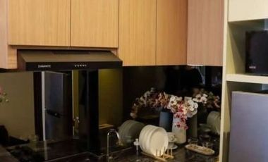 Disewakan 1 unit apartemen baru di Permata Hijau Suites, Kebayoran Lama.