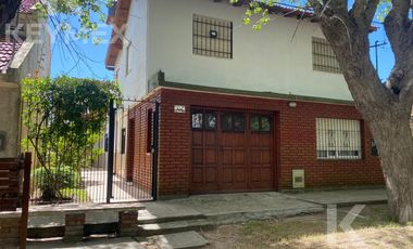 Casa y tres departamentos  en San Clemente Del Tuyú