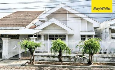 Dijual Rumah Layak Huni Strategis di Perum Sutorejo Tengah, Surabaya