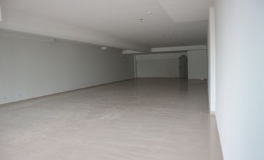 Se Alquilan 6 Locales. Estrenar Bella Vista Desde 125 Mts $1.250.00