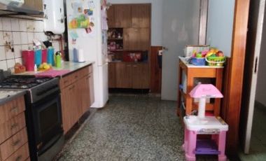Casa PH en venta en Villa Luzuriaga