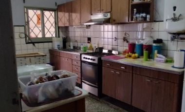 Casa PH en venta en Villa Luzuriaga