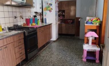 Casa PH en venta en Villa Luzuriaga