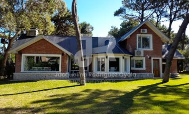 Codigo 610 - Pinamar - Casa En Alquiler
