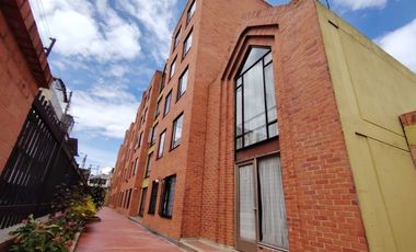 apartamento en venta en la trinitaria. Cod V6725102