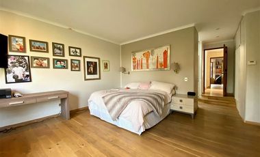 Casa en Venta en Rayén | Casa en Venta | (5D4B) | Vitacura | One Propiedades
