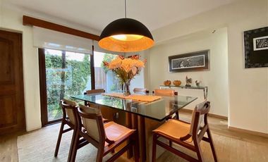 Casa en Venta en Rayén | Casa en Venta | (5D4B) | Vitacura | One Propiedades