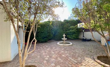 Casa en Venta en Rayén | Casa en Venta | (5D4B) | Vitacura | One Propiedades