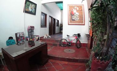 casa en venta en el contento. Cod V19422