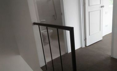 Hulugan  ang DP 3BR Townhouse near CALAx/CAVITEX