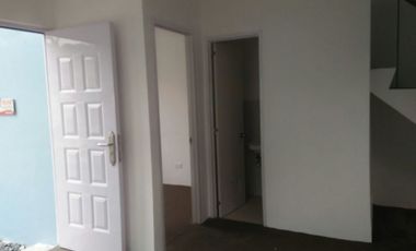 Hulugan  ang DP 3BR Townhouse near CALAx/CAVITEX