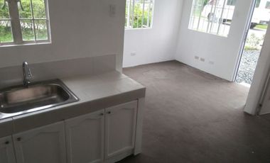 Hulugan  ang DP 3BR Townhouse near CALAx/CAVITEX
