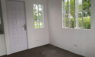 Hulugan  ang DP 3BR Townhouse near CALAx/CAVITEX