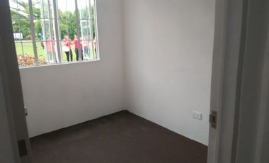 Hulugan  ang DP 3BR Townhouse near CALAx/CAVITEX