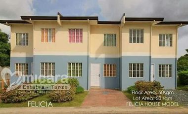 Hulugan  ang DP 3BR Townhouse near CALAx/CAVITEX