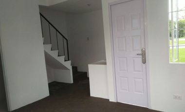 Hulugan  ang DP 3BR Townhouse near CALAx/CAVITEX