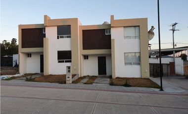 Casa en venta en Paseos de Santa Fe, Actopan, Hidalgo.