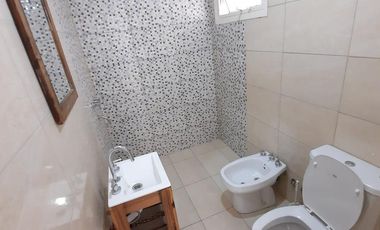 DEPARTAMENTO EN VENTA EN PLENO CENTRO COMERCIAL DE LANÚS ESTE
