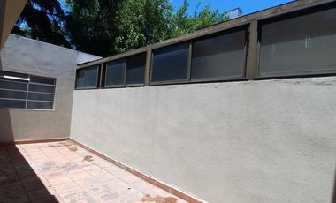 DEPARTAMENTO EN VENTA EN PLENO CENTRO COMERCIAL DE LANÚS ESTE
