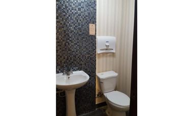 Local comercial El Cangrejo planta baja y mezannine