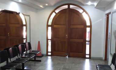 Venta propiedad comercial Burzaco centro. Con renta.