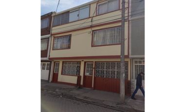 Guadual Fontibon- Vendemos Casa de Tres pisos.