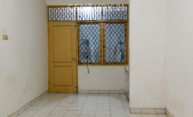 Rumah Di Komplek Taman Harapan Baru Bekasi