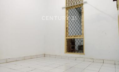 Rumah Di Komplek Taman Harapan Baru Bekasi