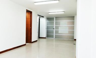PR5751 Oficina en arriendo en el sector Santa María de los Ángeles