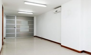 PR5751 Oficina en arriendo en el sector Santa María de los Ángeles