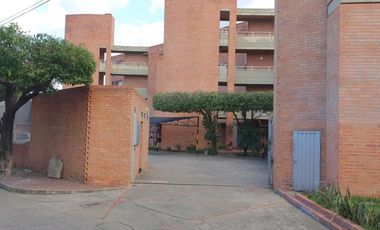 apartamento en venta en los pinos. Cod V3288