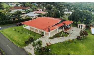 Se Alquila Propiedad Comercial en Vía Principal La Chorrera