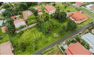 Se Alquila Propiedad Comercial en Vía Principal La Chorrera