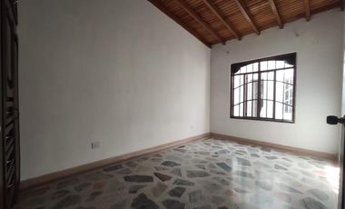 casa en venta en av libertadores. Cod V27285