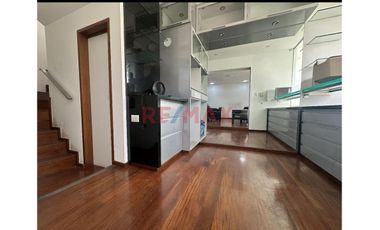 ”¡Tu Oficina Y Almacén Juntos! 274M2 En Alquiler Con Todo Lo Que Necesitas”