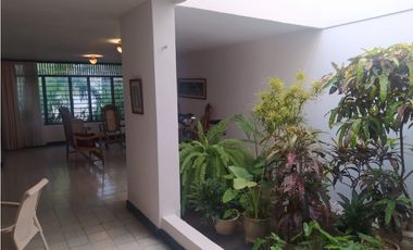 Casa en venta en Alcazares, Santa Marta