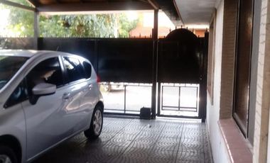 CASA EN VENTA 5 AMBIENTES