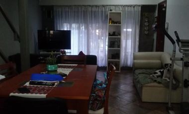 CASA EN VENTA 5 AMBIENTES