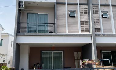 3 Bedroom Townhouse for sale at Habitown Kohkaew