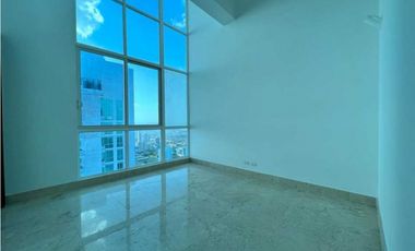 VENTA PENTHOUSE EN COSTA DEL ESTE CON PISCINA Y TERRAZA GRANDE