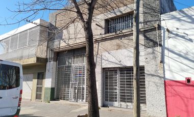 VENTA/ Permuta - Galpón  150 m2- Alberdi