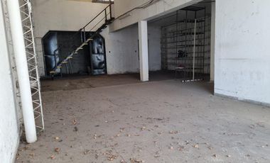 VENTA/ Permuta - Galpón  150 m2- Alberdi