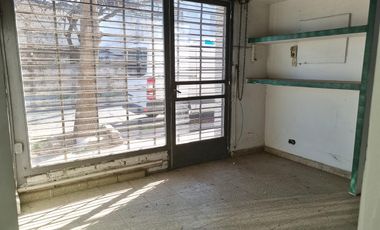 VENTA/ Permuta - Galpón  150 m2- Alberdi